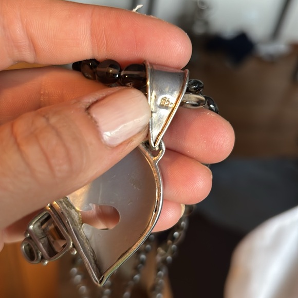 925 Sterling Silver Chunky Glass Bead Chain Mother of Pearl Fish Pendant Necklac - Picture 10 of 10